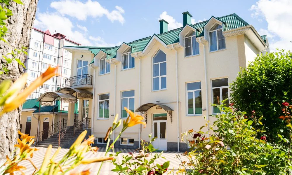 Экскурсии и горные прогулки возле отеля Парковая Усадьба
